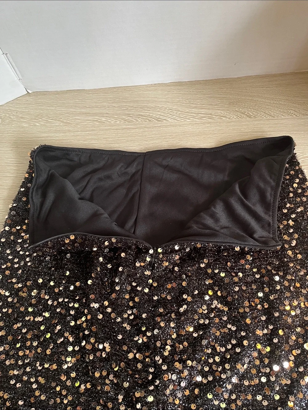 SHEIN Black Sequin Mini Skirt with Gold Sparkle